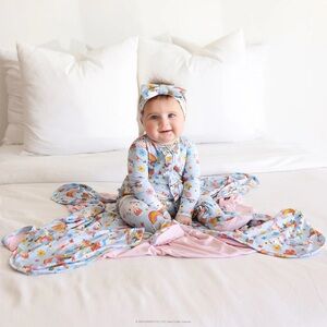 Posh Peanut Hello Kitty 0-3mo Blanket and Blue Pajamas Set